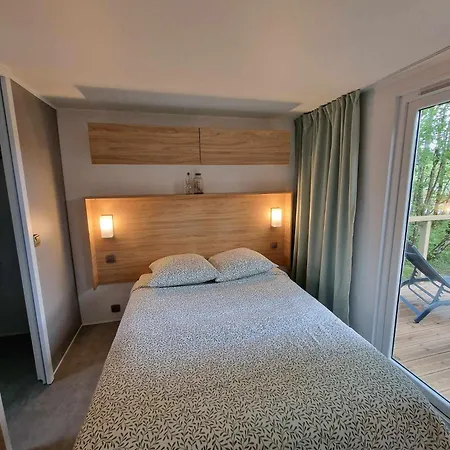 Campsite Le Des Kaolins Echassieres